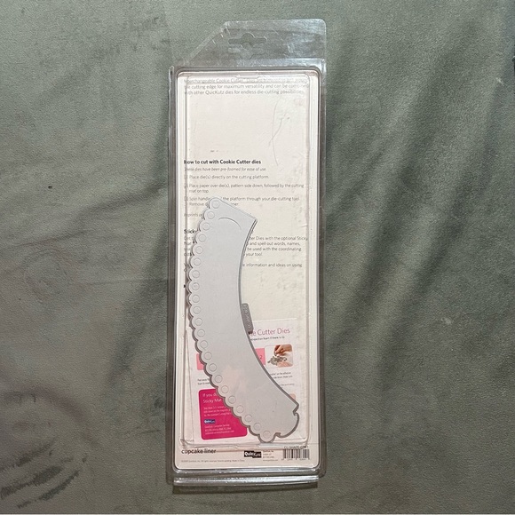 Quickutz cupcake liner die - Picture 2 of 2